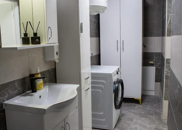 Wlv- With View * Konjic