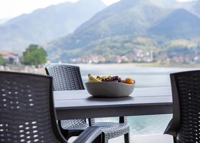 Apartment Wlv- With View *